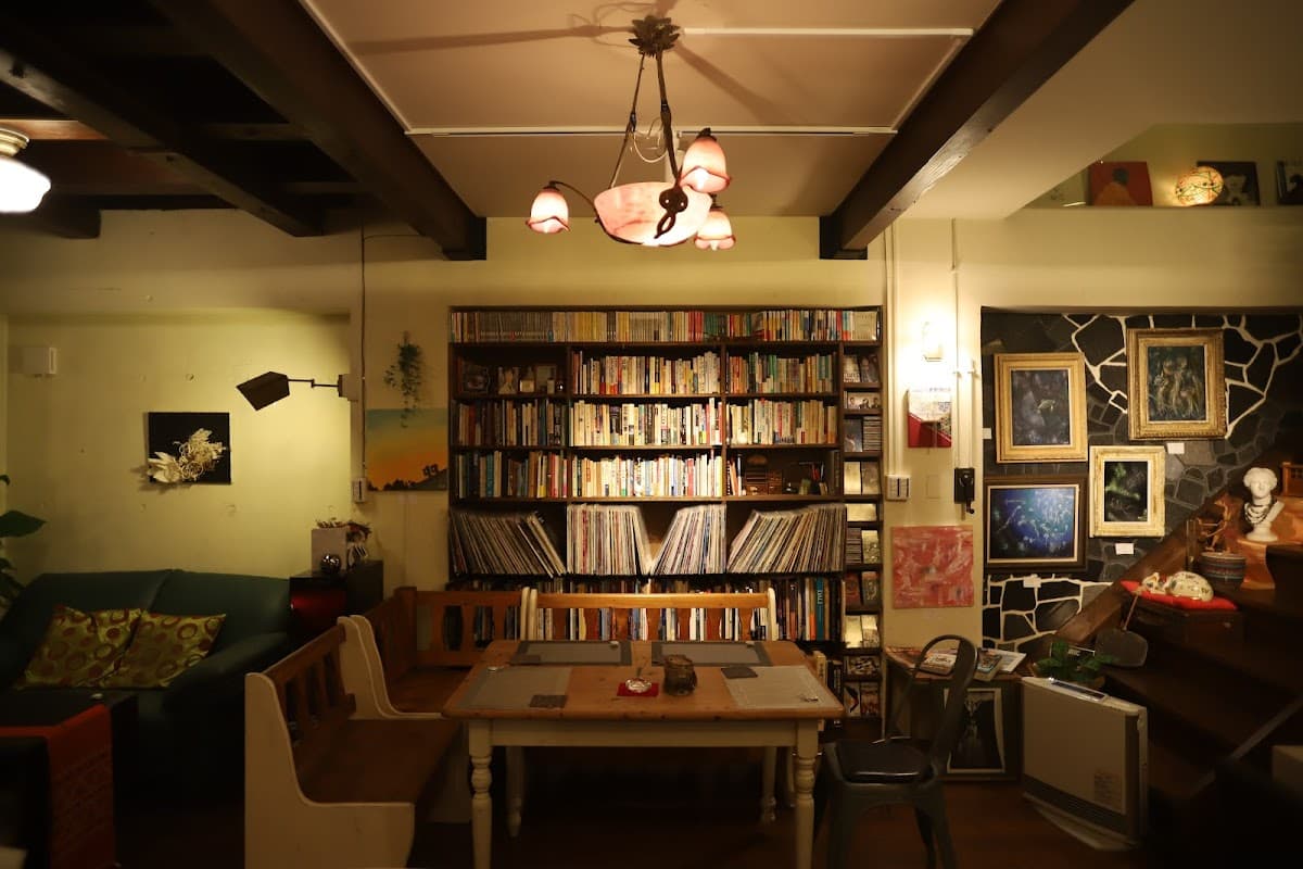 e9uipe nine 店舗写真 1