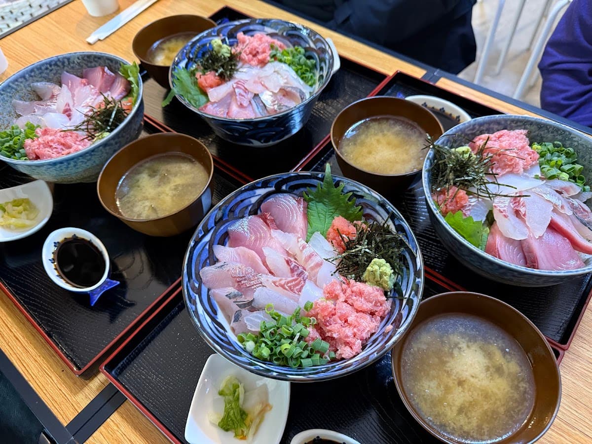 海鮮丼&ホットサンド nanchi 店舗写真 3