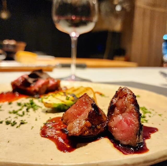 和牛とワインとイタリアン Lisian 店舗写真 1