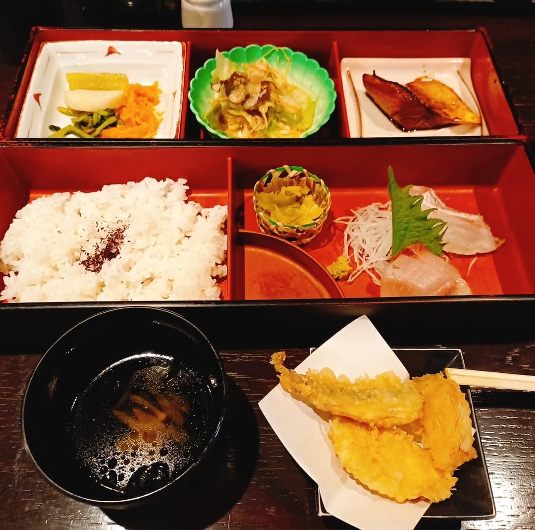 わさびと魚 店舗写真 3