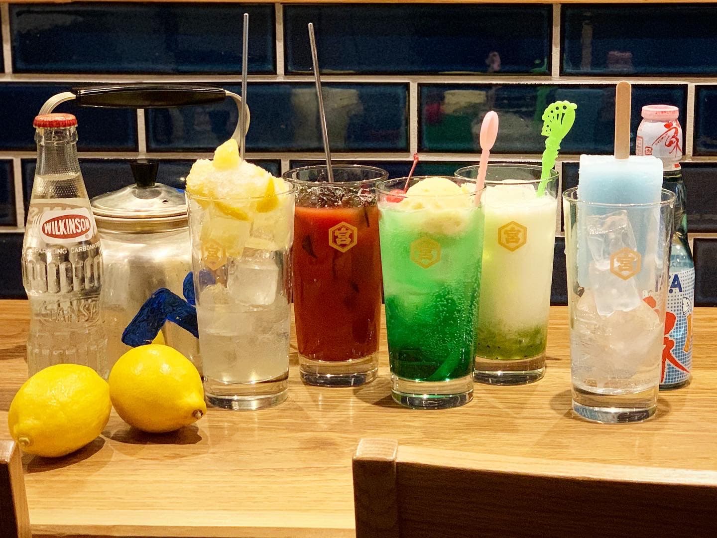 ぺんぎん食堂 煮込みと惣菜の店 店舗写真 1