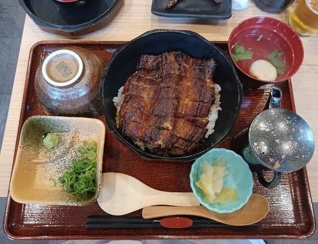 炭火鰻のこうせい 店舗写真 1