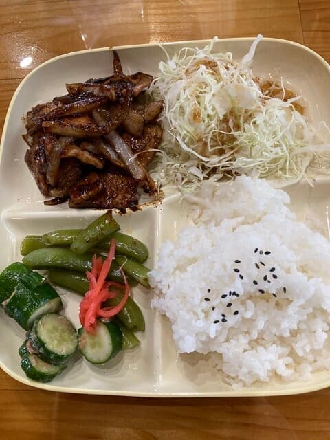 Coffee & Lunch CROSSROAD 店舗写真 1