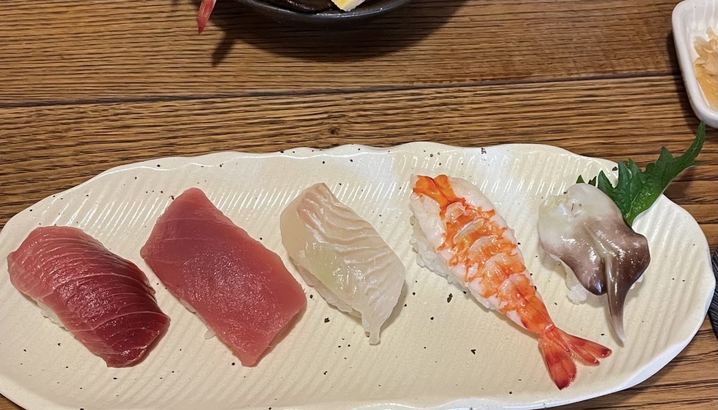 すし笑魚亭 / ティーサロン笑魚亭